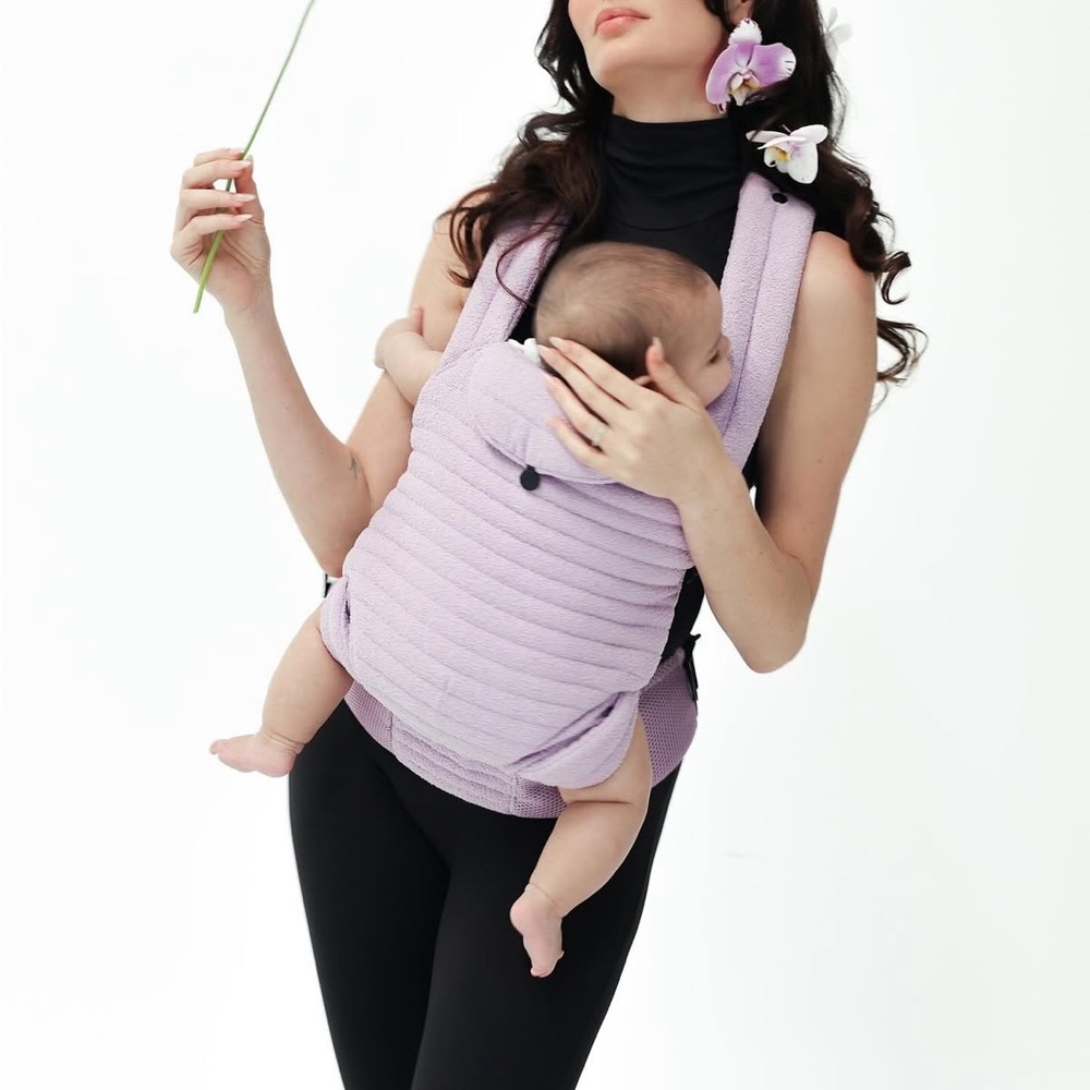 Bumpsuit Armadillo Carrier - Lilac - Brand New